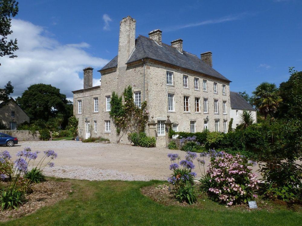 Manoir De Savigny Bed & Breakfast Valognes Exterior photo