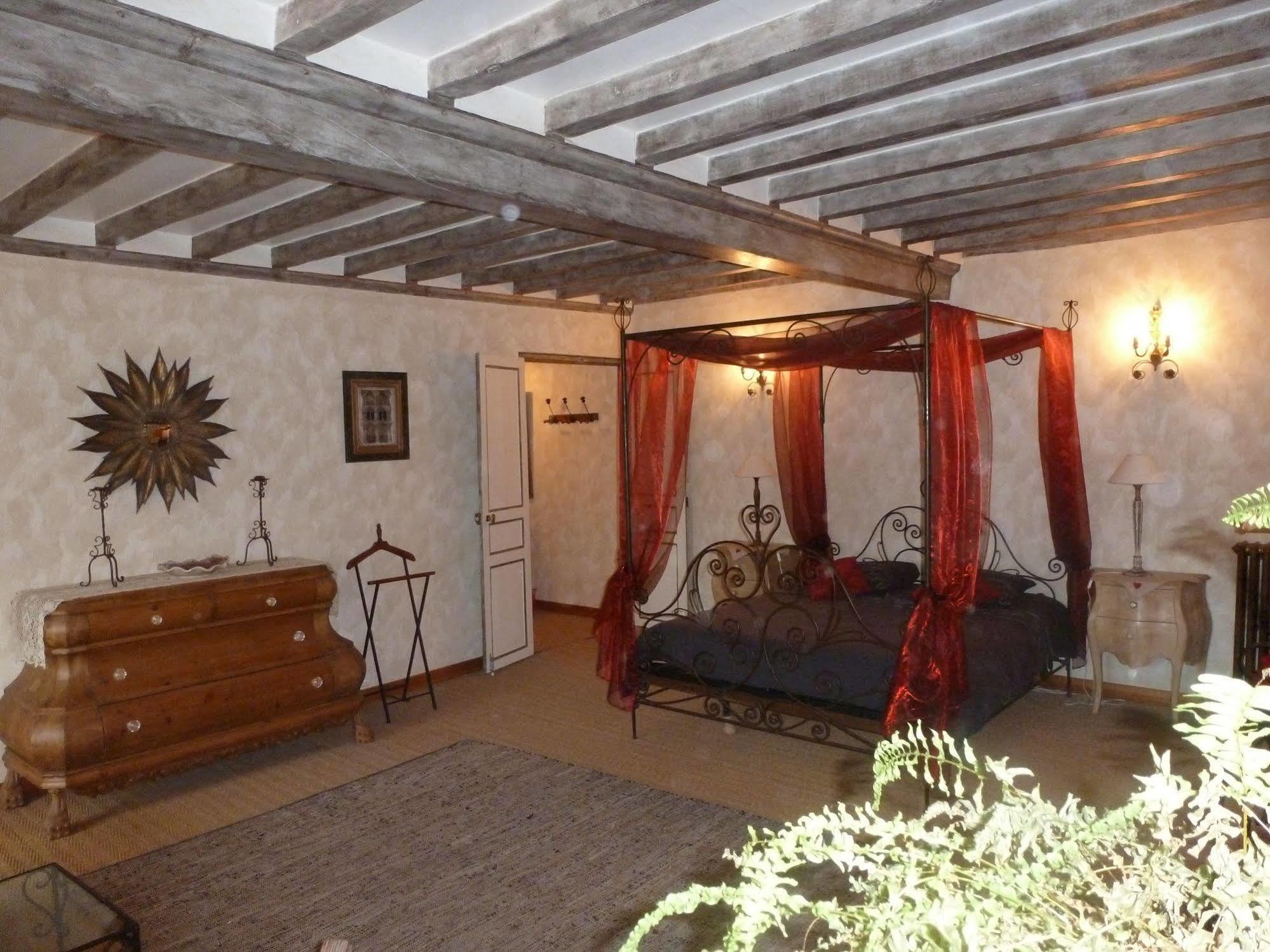 Manoir De Savigny Bed & Breakfast Valognes Exterior photo